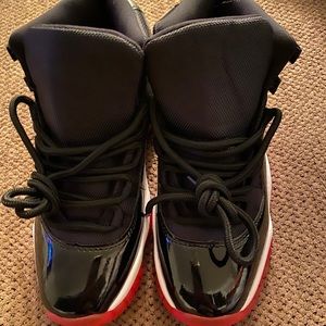 air jordan 11 retro breds size 6y